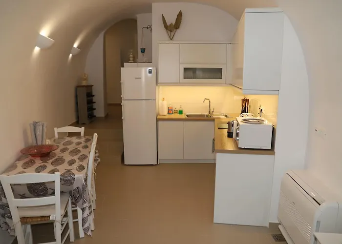 Santorini Cave بيت للعطل *