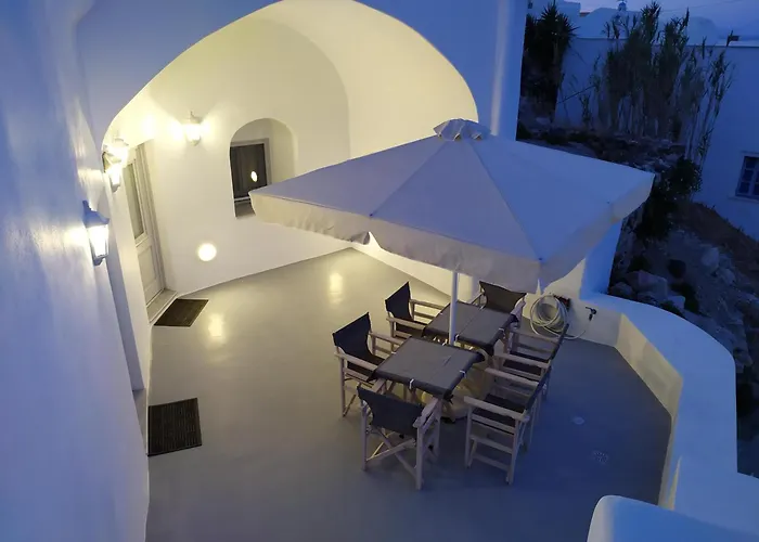 Santorini Cave Holiday home Exo Gonia