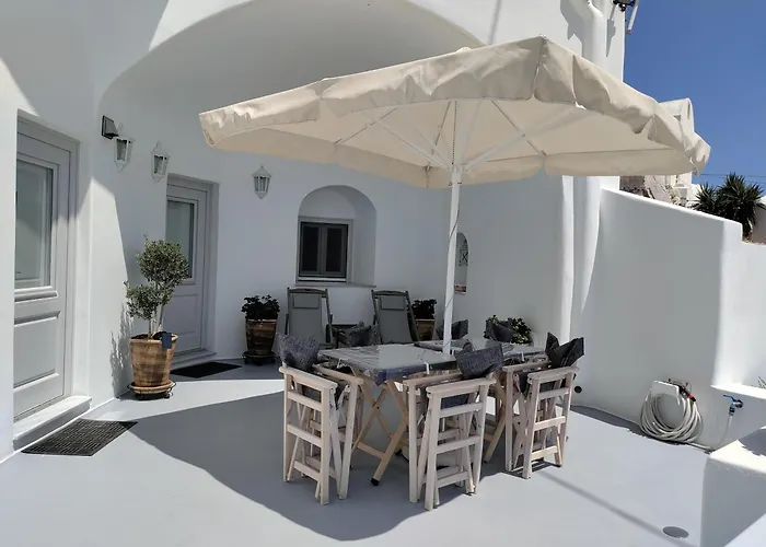Santorini Cave Holiday home Exo Gonia