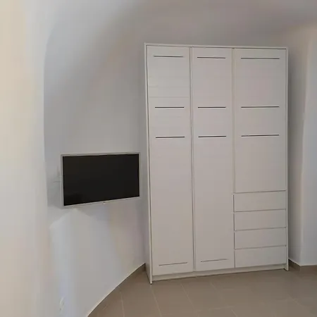 Santorini Cave 度假居 *